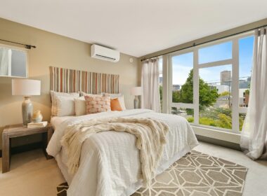 white bedding set